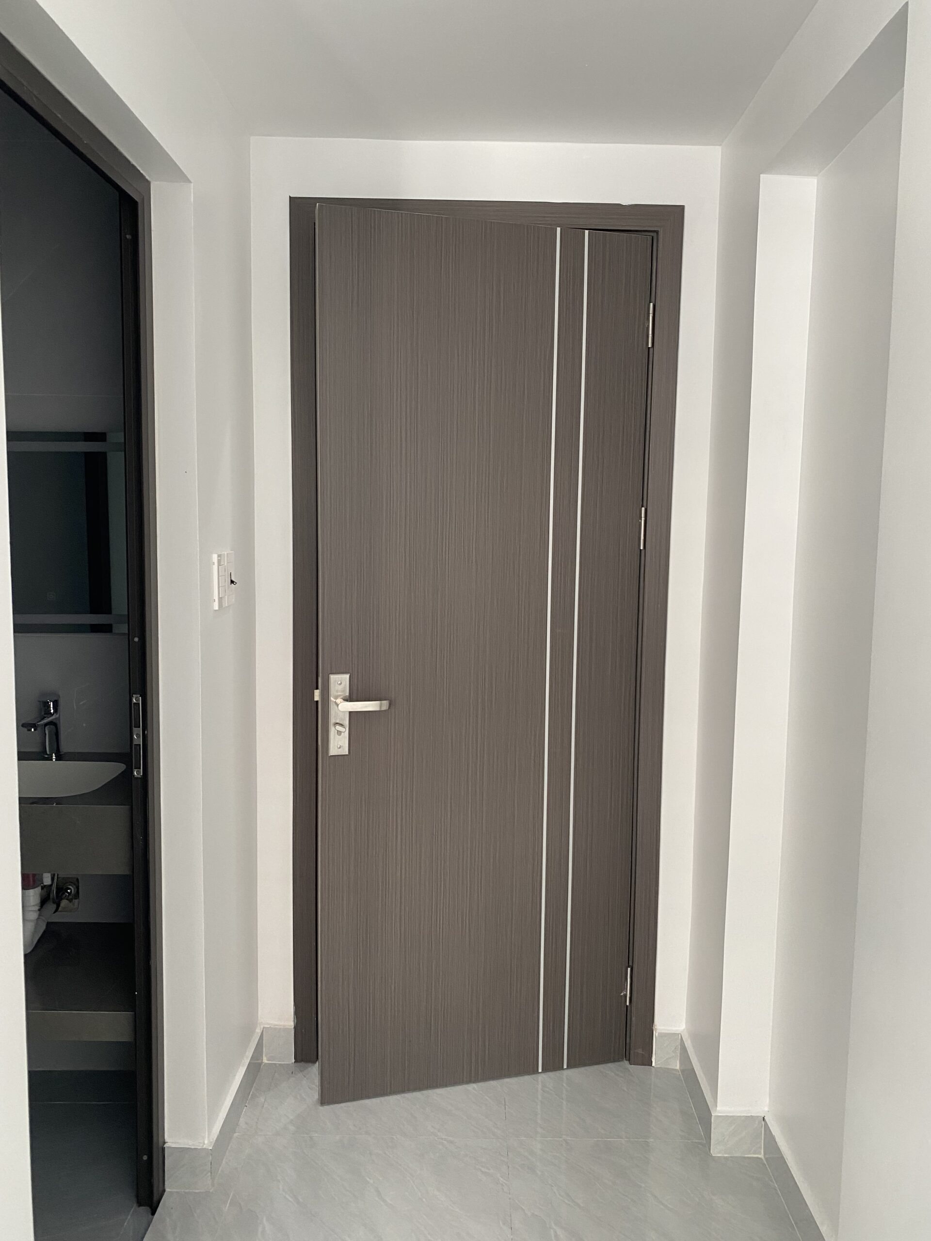 Cửa Nhựa Composite Tokyodoor CN01 Cửa Nhựa Composite Tokyodoor CN01